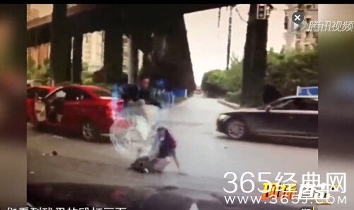 成都女司机被打亲属称其病情恶化是真的吗？