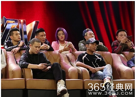  小沈阳宋小宝《喜剧人》台下零沟通 一哥之争再升级