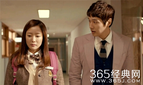 《愤怒的妈妈》第15集片尾曲《teleport me》歌词试听图片