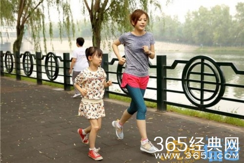 《虎妈猫爸》茜茜第二年上第一小学了吗？茜茜最后上的哪所学校？