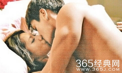 激情戏假戏真做的明星 梁思浩忘情啃李丽珍双乳