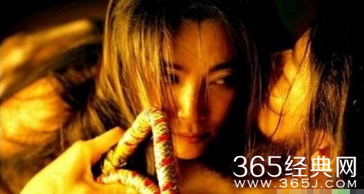 激情戏假戏真做的明星 梁思浩忘情啃李丽珍双乳