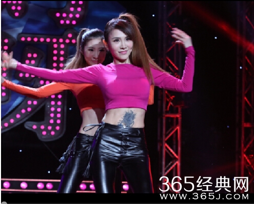 妈妈咪呀40岁妈妈与女儿酷似双胞胎现场视频观看 庞涛资料背景