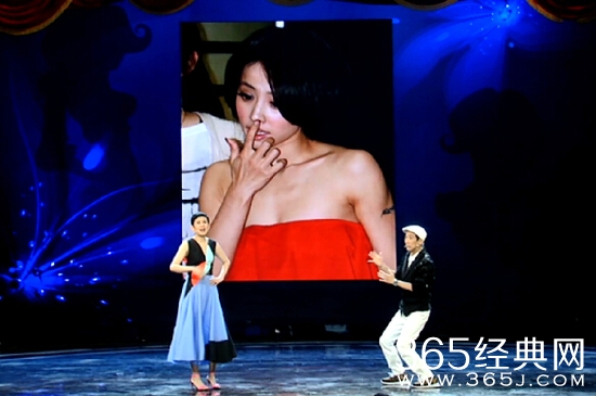 《喜剧人》吴君如调侃狗仔。