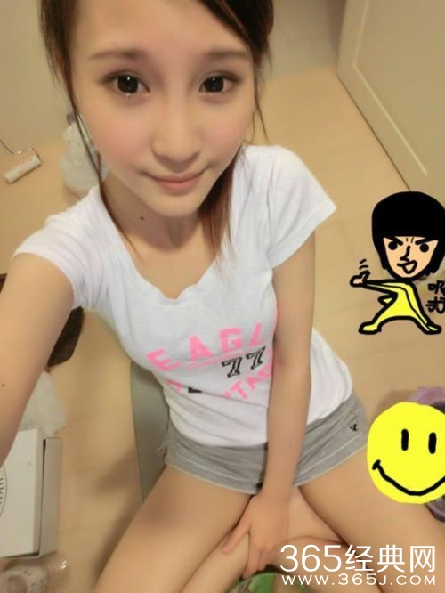 游戏女主播洗澡被全程直播 大量正面照曝光