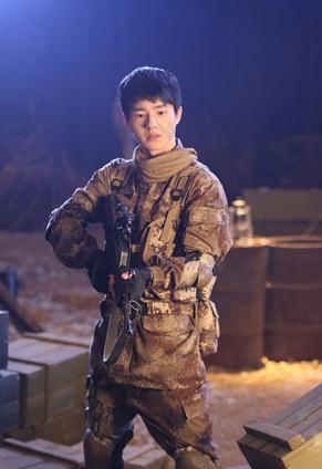 《真正男子汉》刘昊然晚会领舞秧歌 袁弘水蛇腰high翻全场