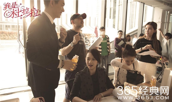 《我是杜拉拉》热拍 戚薇产后首作火力全开