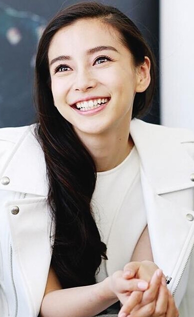 Angelababy自己管钱：如果黄晓明穷了我来养他