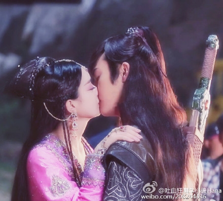 《蜀山战纪之剑侠传奇》曝赵丽颖精美吻照