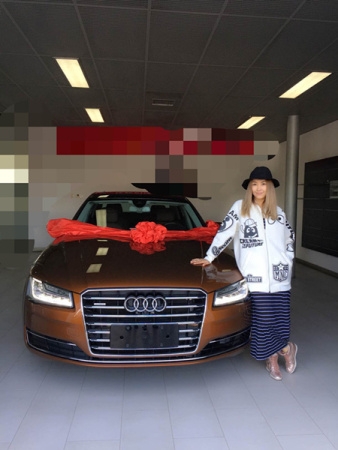 王蓉恋情曝光男友比其小18岁