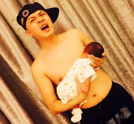 包贝尔女儿被赞颜值高 粉丝喊话上《爸爸回来了》