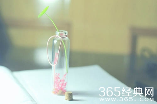 听说你很好，可有记起我