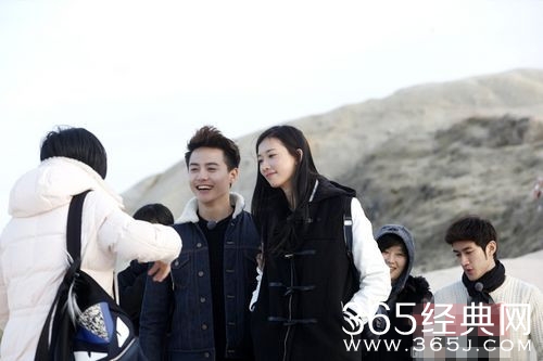 《花样姐姐》冯小刚惊喜出现 最后晚餐之夜集体飙泪