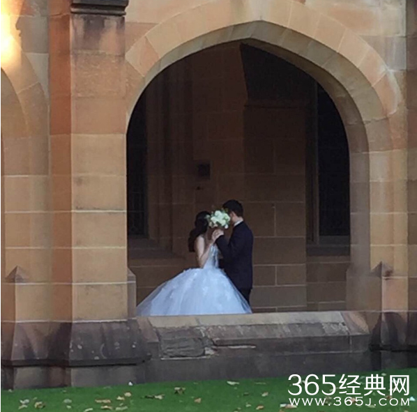 奶茶妹妹悉尼拍婚纱照 霸道总裁收娇妻