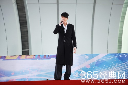 信加盟跑男克服恐高 与嘉宾撕了都要爱