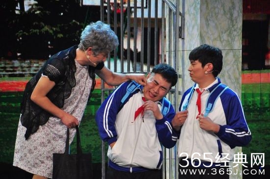 沈腾防拐小品超越郝建形象 宋小宝忍痛表演