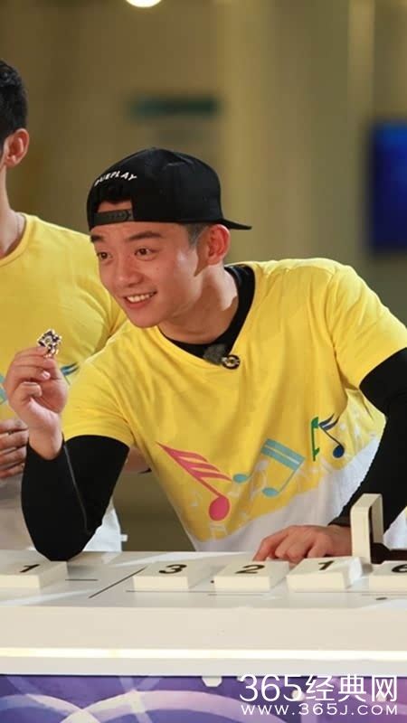 《奔跑吧兄弟》撕名牌内幕大揭秘