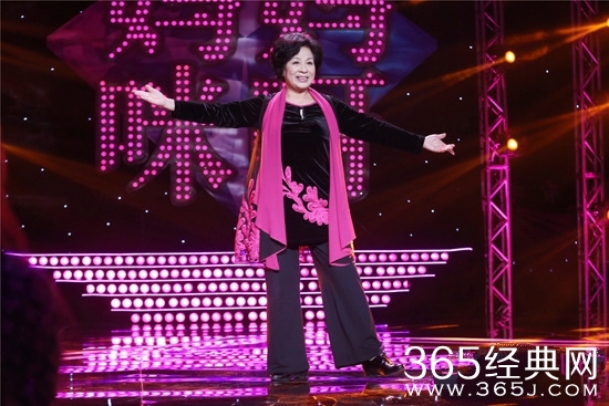 贾玲空降《妈妈咪呀》 为瞿颖妈妈加油