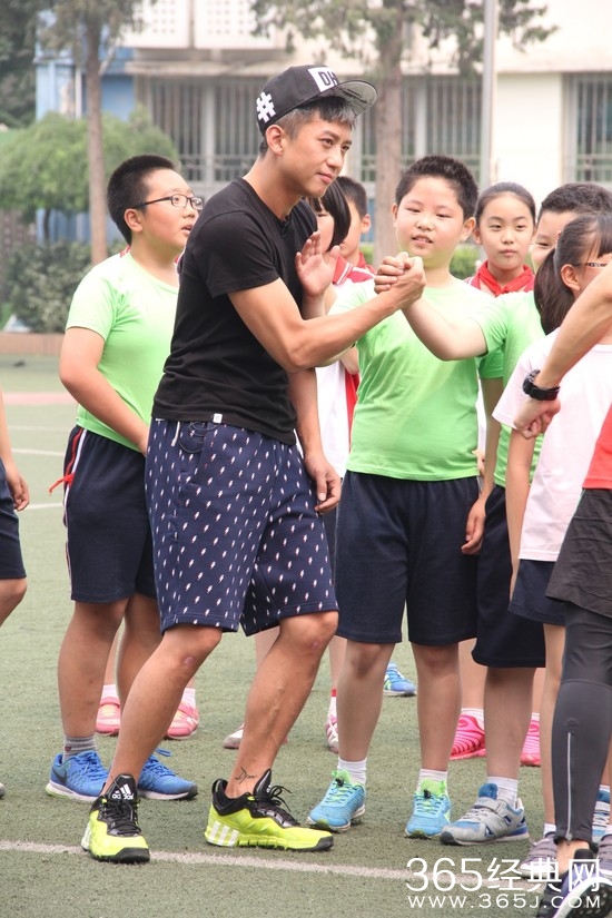 《奔跑吧兄弟》邓超。