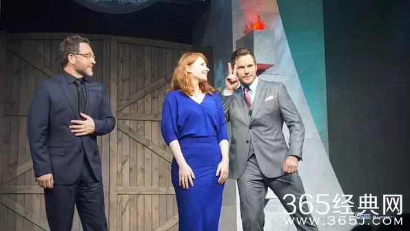 侏罗纪世界剧情预告片及影片