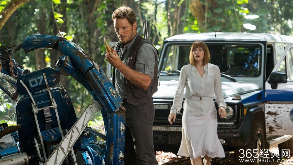 侏罗纪世界剧情预告片及影片