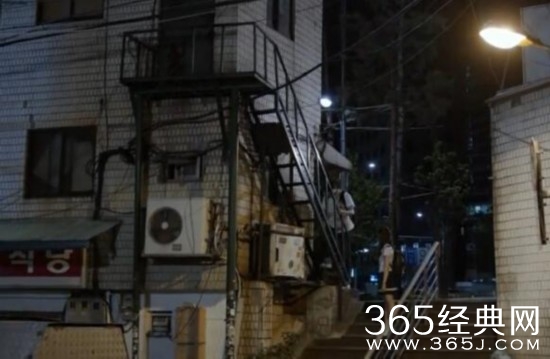 《whoareyou学校2015》第11集：南柱赫金所炫互折磨 恩星复活欲出场