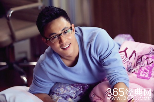 《女不强大》组黄金班底 杜淳做学霸健身秀身材