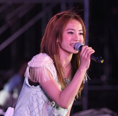 爆蔡依林怪僻：饿的时候一定要吃，不然会闹脾气