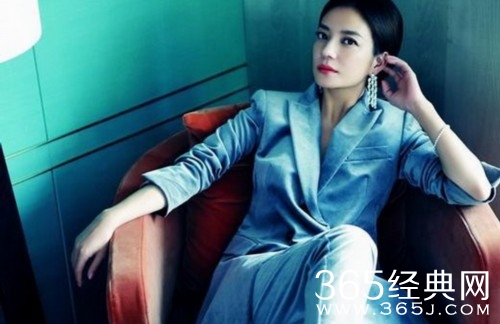 赵薇成新股神 日赚74亿