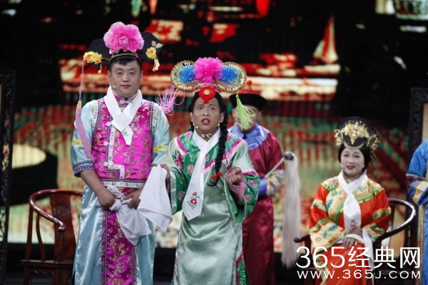 《欢乐喜剧人》宋小宝带伤复出 自编自导\