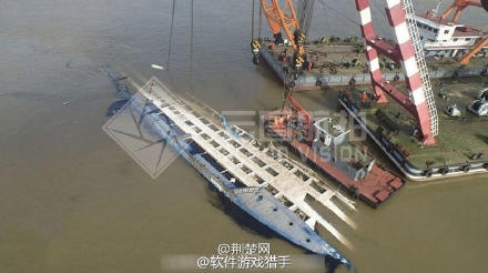 长江沉船为什么扶正工作这么难