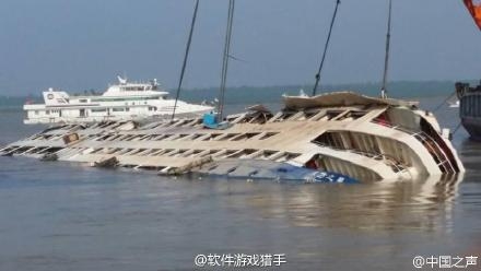 长江沉船为什么扶正工作这么难