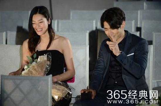 “我们相爱吧”之石榴夫妇分析篇：霸道总裁与单纯超模