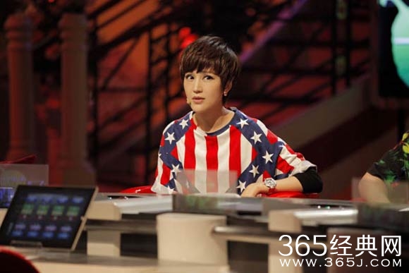 《为她而战》长腿夫妇受追捧 鲍蕾能文能武真人不露相