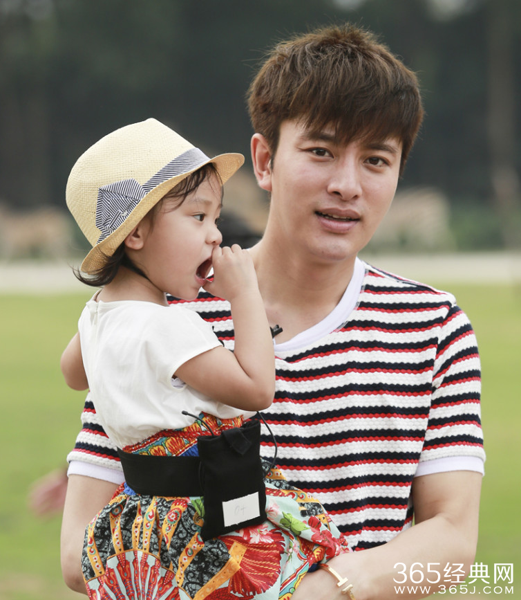 甜馨奥莉双骄合璧萌娃奶爸聚首