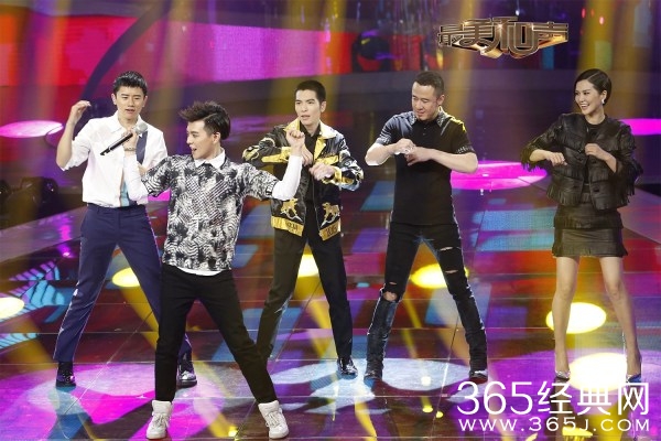 《最美和声》曝高考秘籍 张杰高考当晚听歌减压