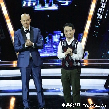 超级演说家崔万志高中校长是谁？揭其个人资料照片背景