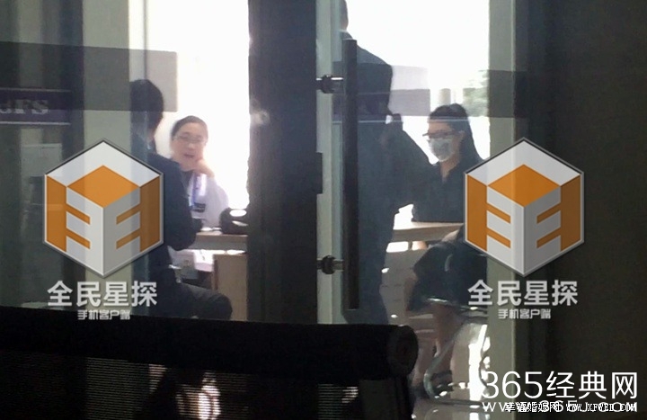 张铁林前女友侯某某是谁？