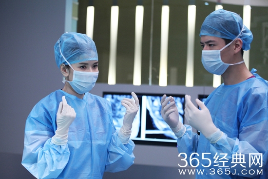 魏千翔《妇产科2》酷并逗比双面君王人气高