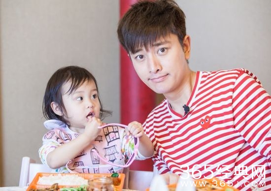 甜馨跟外教学英语 贾乃亮自创逗比形象记忆法