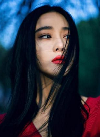 张馨予富二代男友曝光蹭范冰冰头条属实