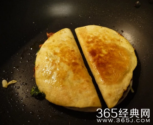 墨西哥巧克力鸡肉饼