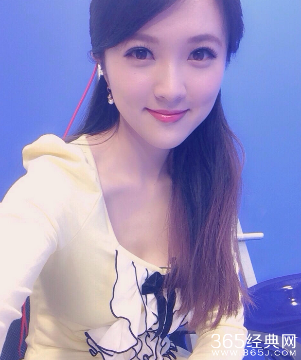 美女主播曾宝性感私房照外泄