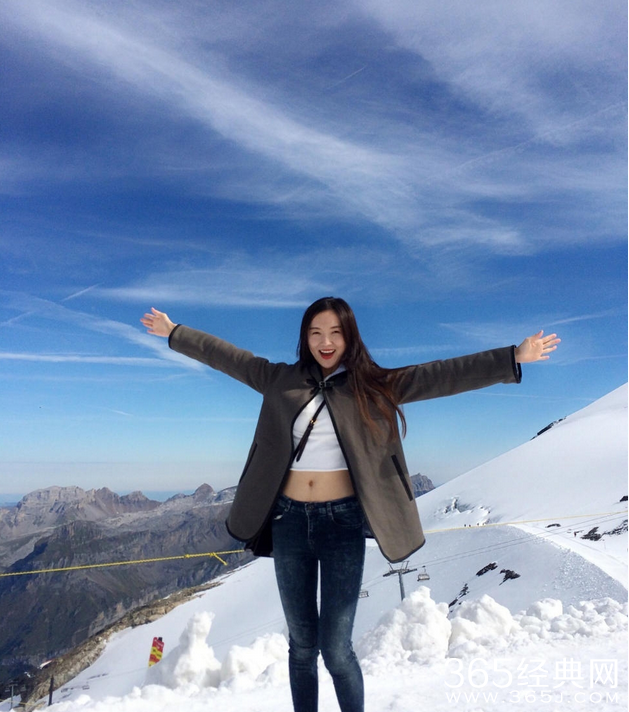 美女主播曾宝性感私房照外泄