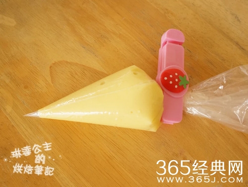 卡士达鲜奶油面包