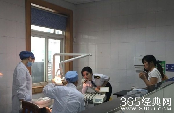 范冰冰送受伤男孩就医 医院：她用冰冰挂号