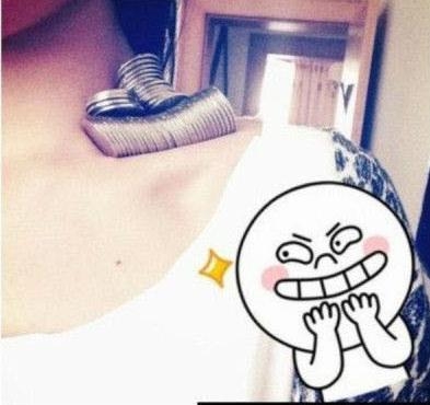 锁骨放硬币 秀身材