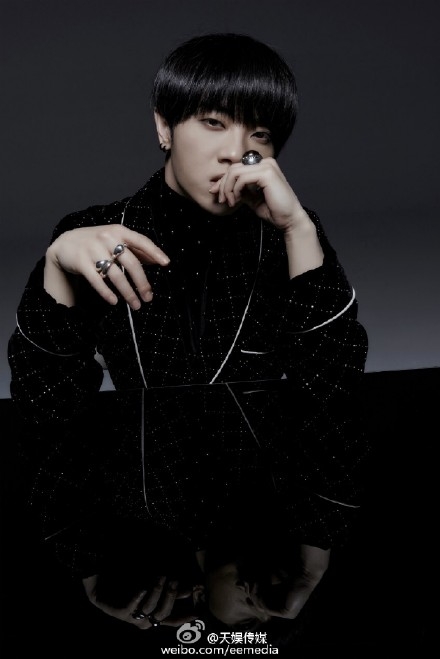 华晨宇首发单曲国王与乞丐