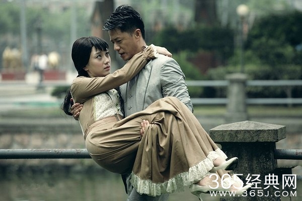 《海上孟府》时常出现的雕像是什么意思？