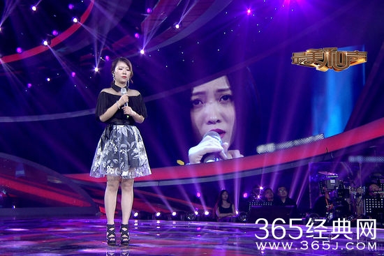 《最美和声》迎踢馆赛 姚贝娜\